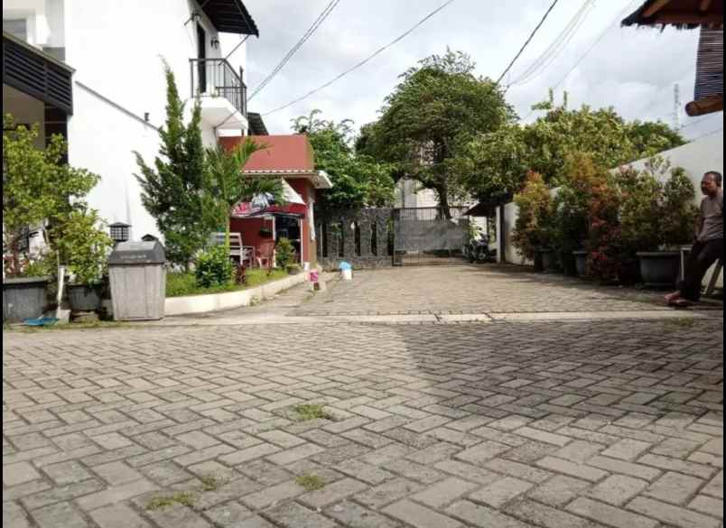 dijual rumah lokasi dekat perumahan