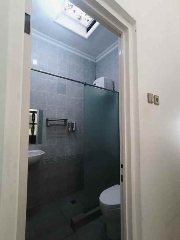 dijual rumah lokasi permata jingga suhat malang