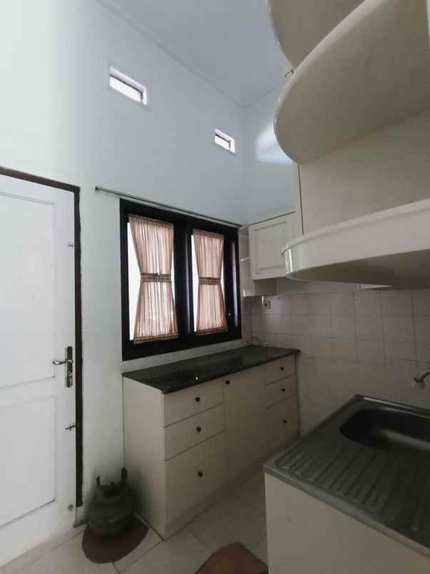 dijual rumah lokasi permata jingga suhat malang