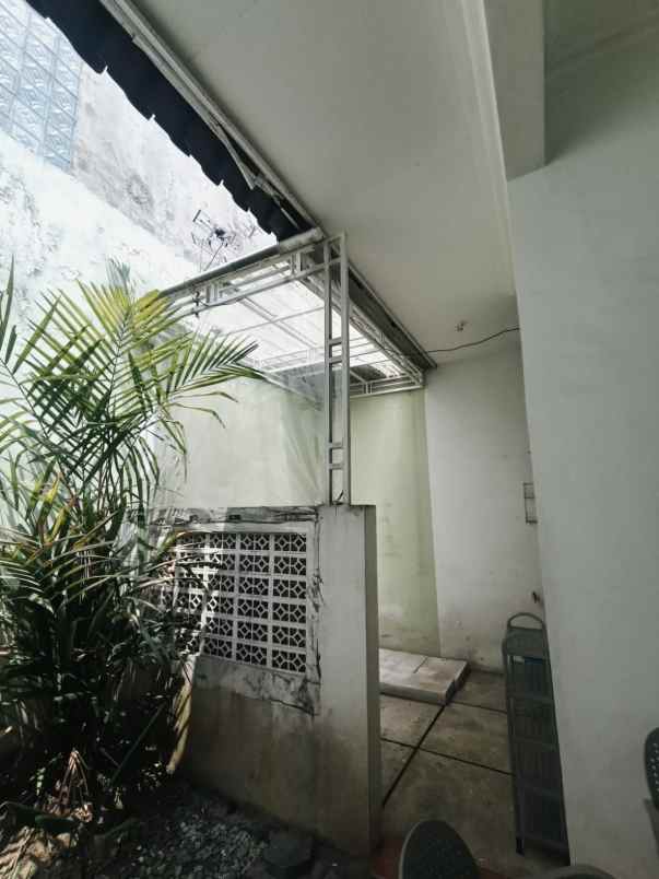 dijual rumah lokasi permata jingga suhat malang