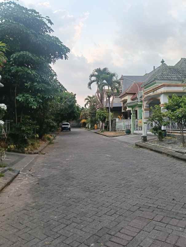 dijual rumah lokasi permata jingga suhat malang