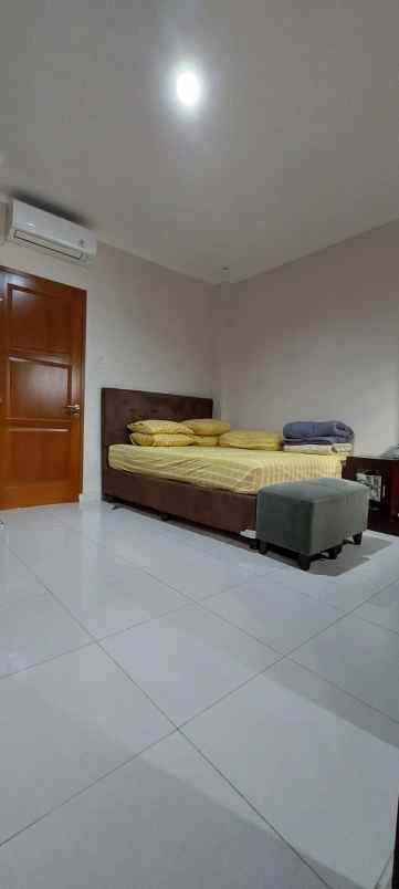 dijual rumah mahagoni park bintaro sektor 9