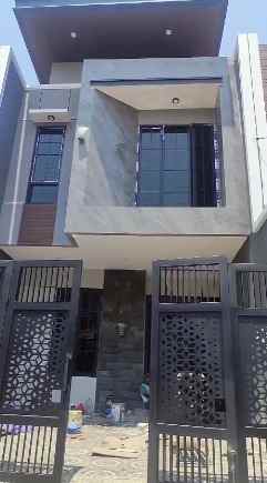 dijual rumah manyar tirtoyoso