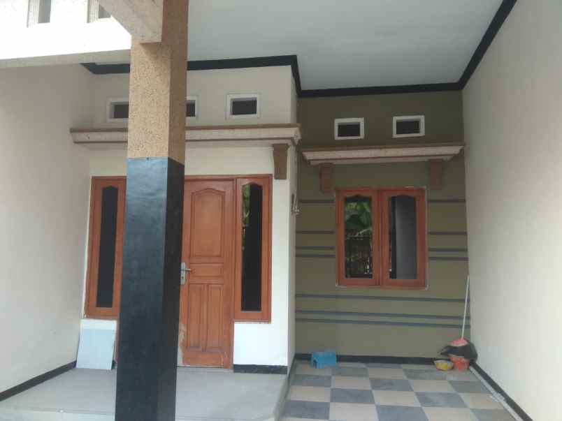 dijual rumah medokan ayu utara