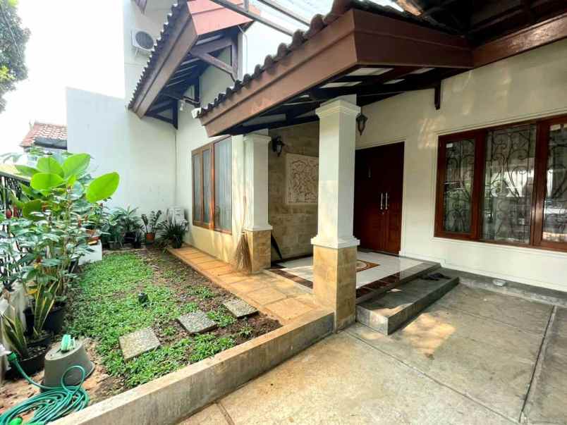 dijual rumah megapolitan cinere estate