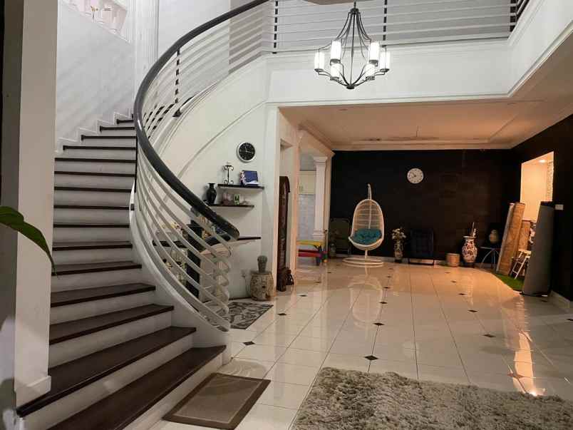 dijual rumah mewah di perumahan taman yasmin bogor