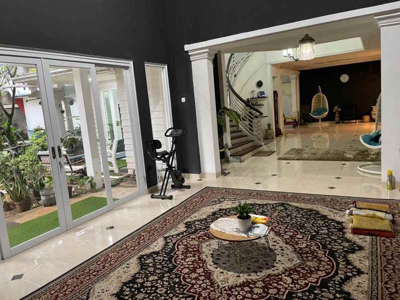 dijual rumah mewah di perumahan taman yasmin bogor