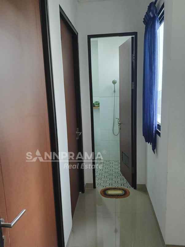 dijual rumah mustikasari