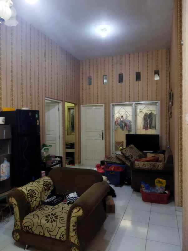 dijual rumah nganjuk