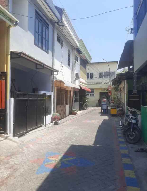 dijual rumah nginden permata surabaya