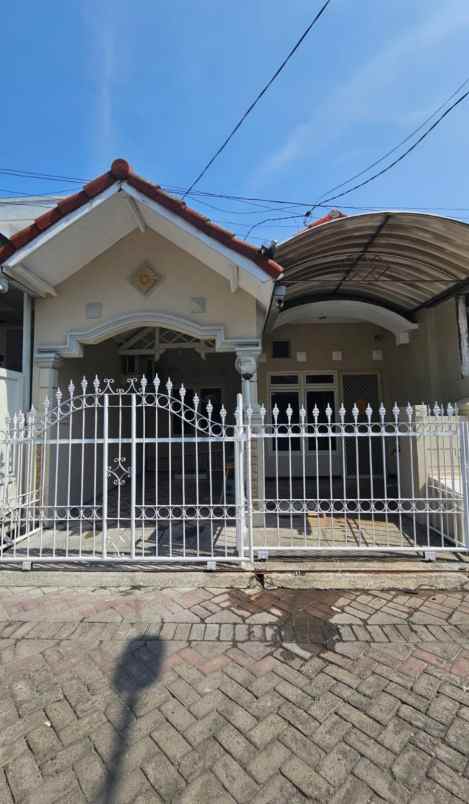 dijual rumah nirwana eksekutif