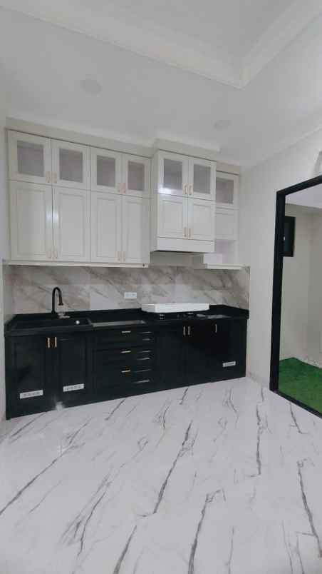 dijual rumah nusaloka bsd city