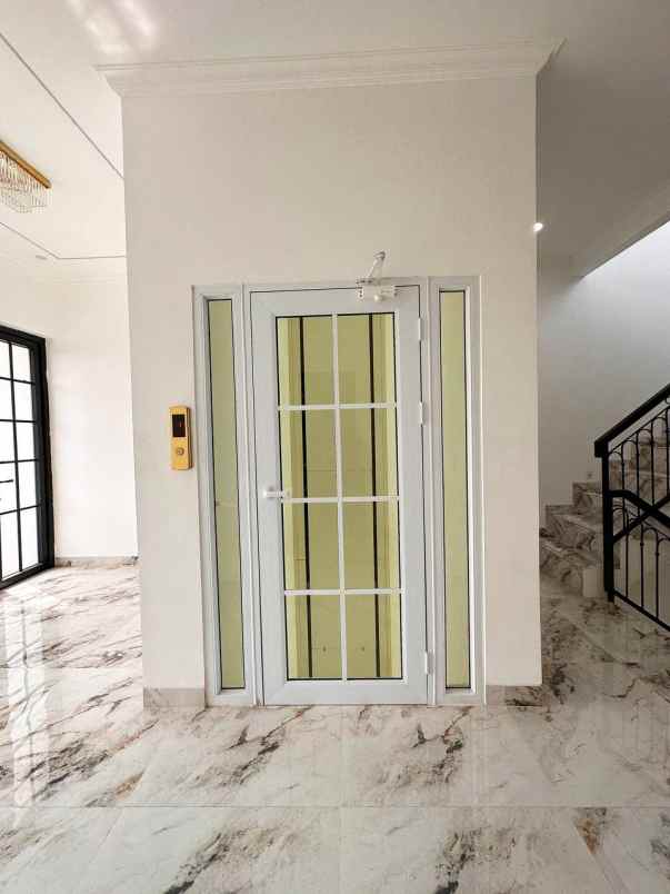 dijual rumah pejaten