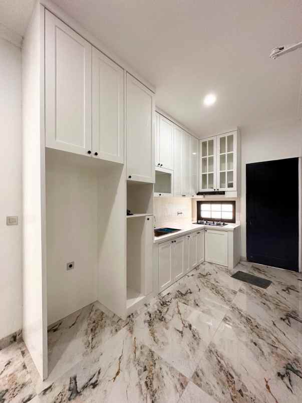 dijual rumah pejaten