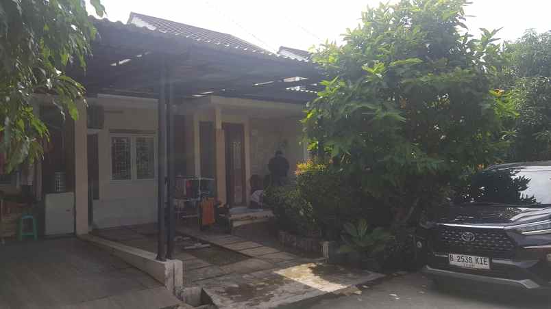 dijual rumah perumahan arcadia