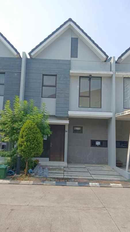 dijual rumah perumahan galuhmas cluster