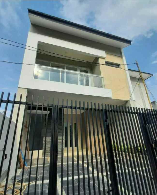 dijual rumah perumahan geger kalong permai