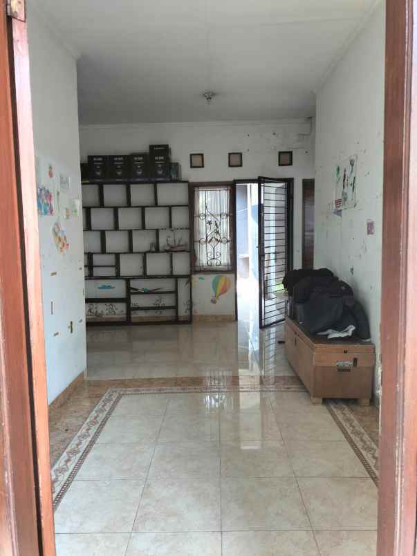 dijual rumah perumahan permata depok