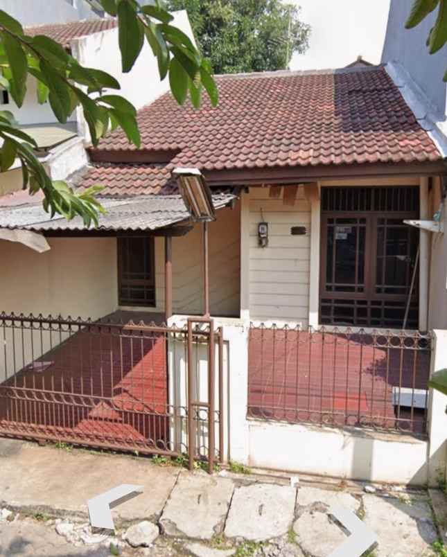 dijual rumah perumahan taman kedoya