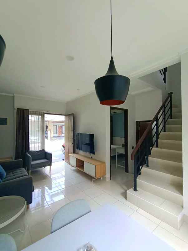 dijual rumah premiere terrace