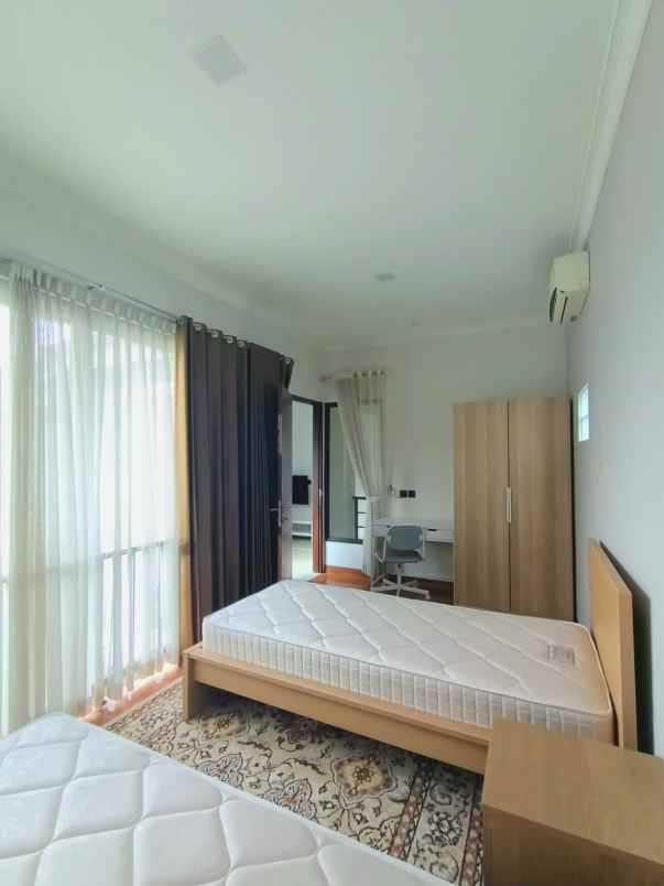 dijual rumah premiere terrace