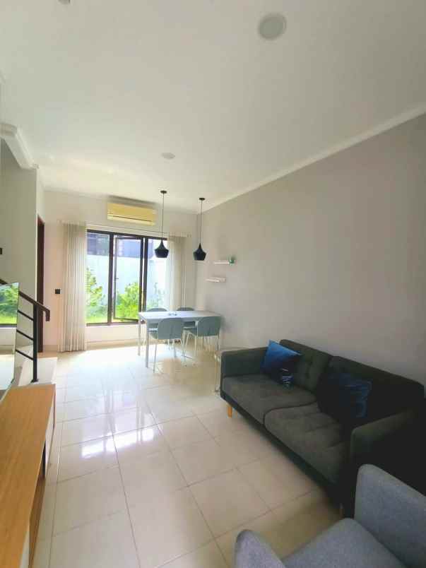 dijual rumah premiere terrace