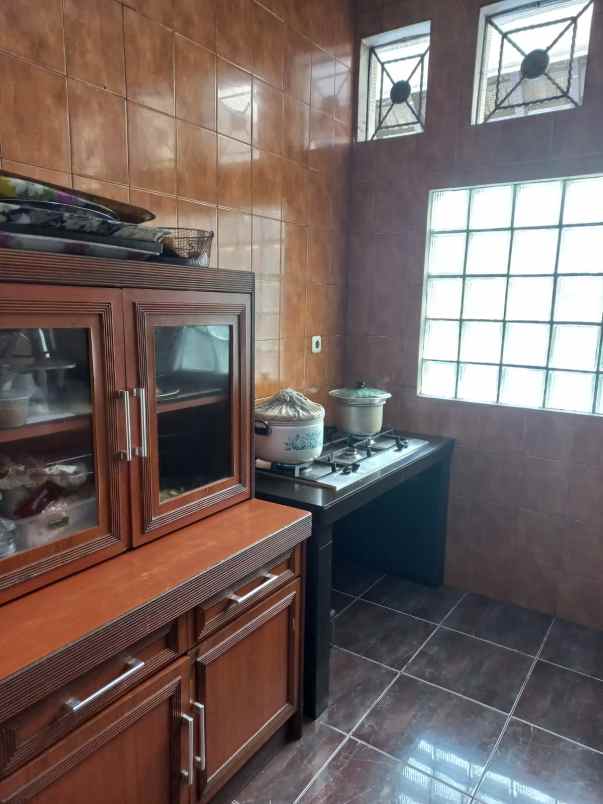 dijual rumah puri mutiara raya