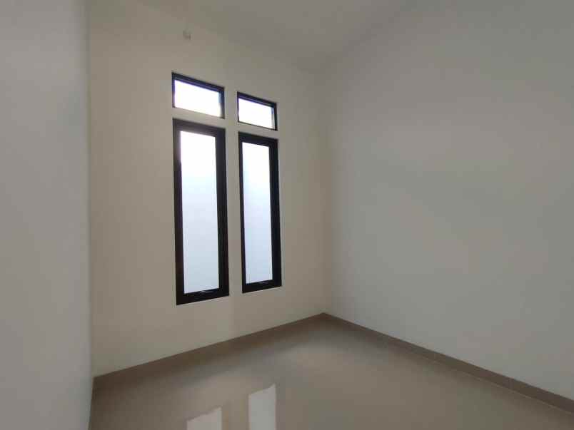 dijual rumah purwomartani