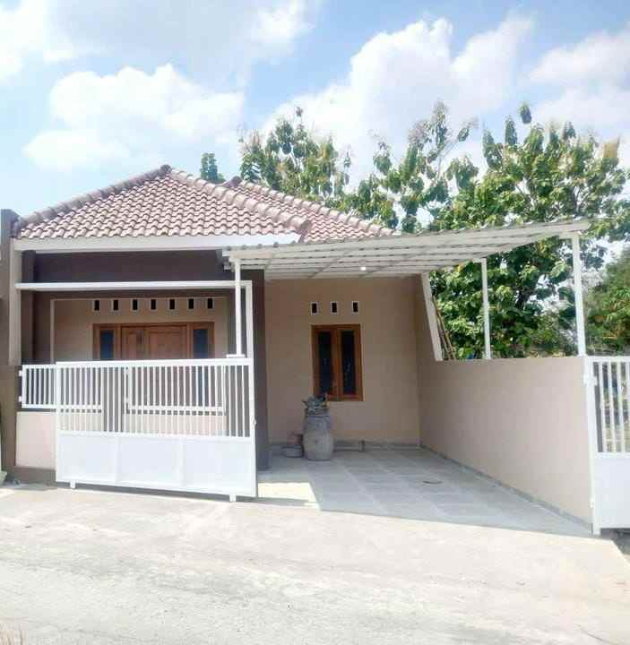 dijual rumah purwomartani kec kalasan