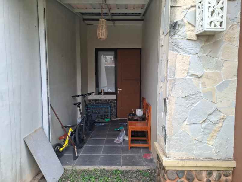 dijual rumah rawa kalong