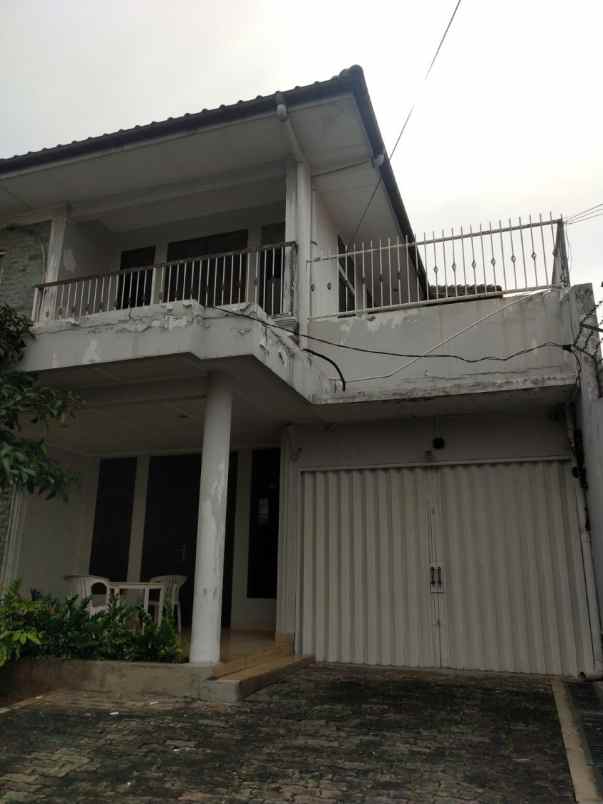 dijual rumah rawamangun