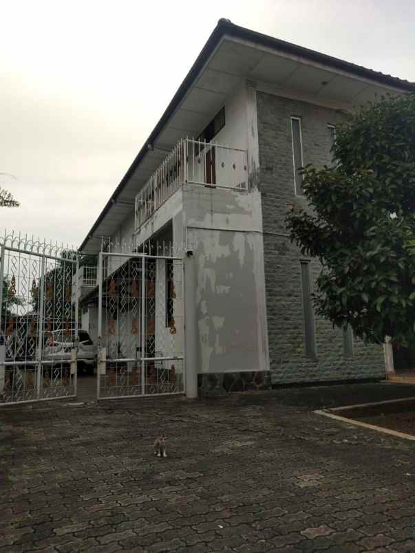 dijual rumah rawamangun