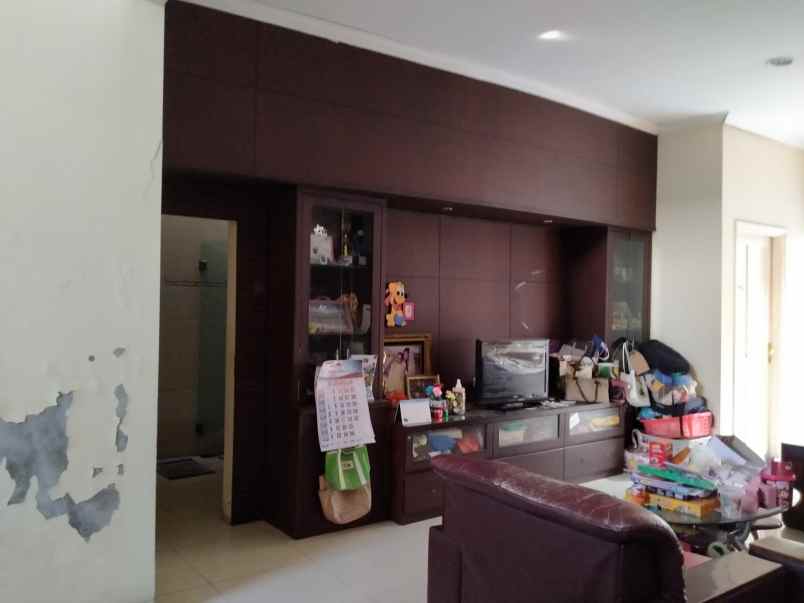 dijual rumah royal park citraland