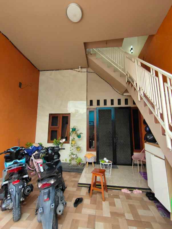 dijual rumah rumah medokan sawah timur