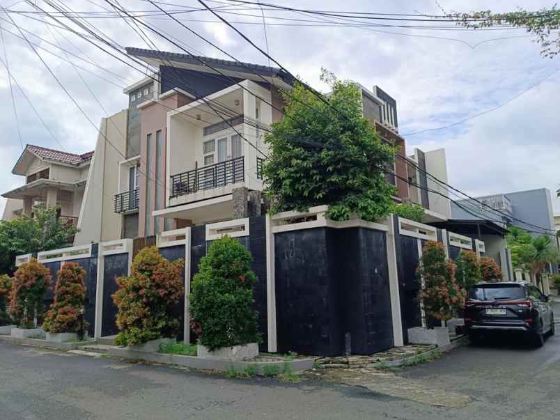 dijual rumah rumah pulomas jakarta timur