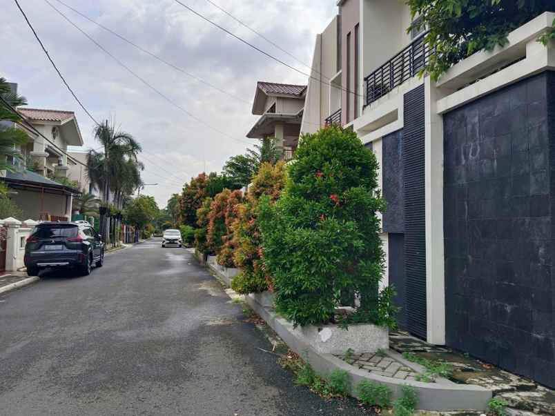 dijual rumah rumah pulomas jakarta timur