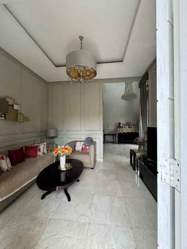 dijual rumah rumah pulomas jakarta timur