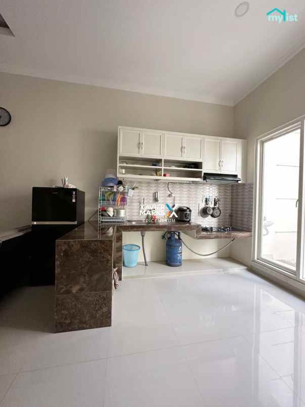 dijual rumah rungkut harapan