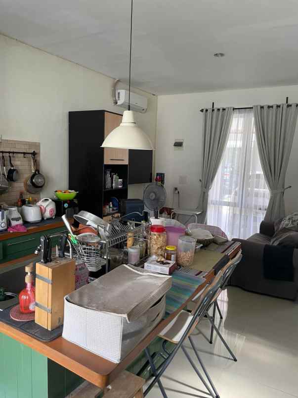 dijual rumah sawah lama ciputat bintaro