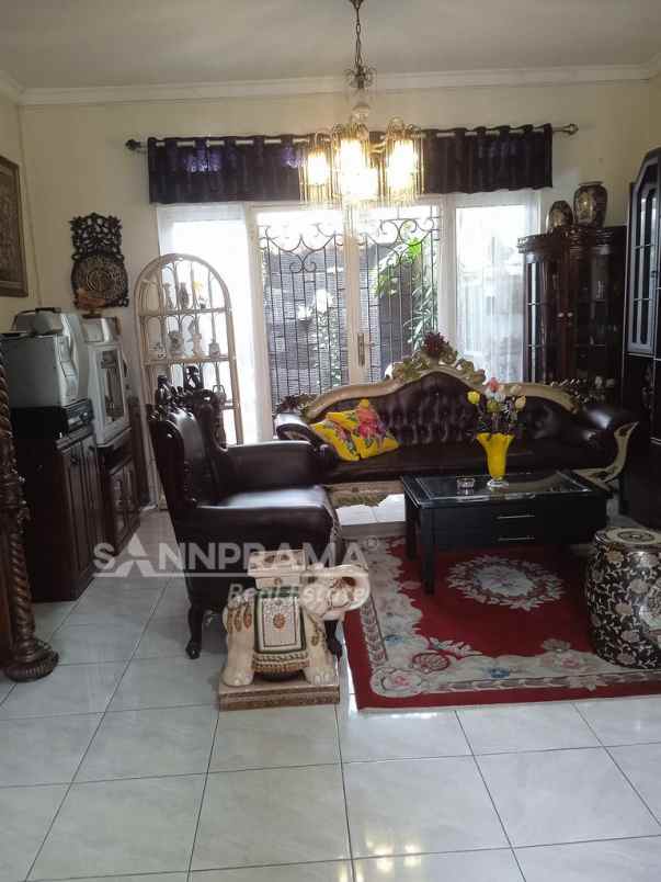 dijual rumah sawangan lama depok