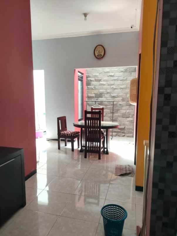 dijual rumah sawojajar