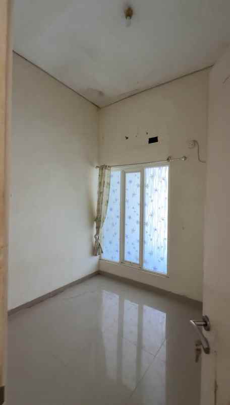 dijual rumah semanggi wonorejo