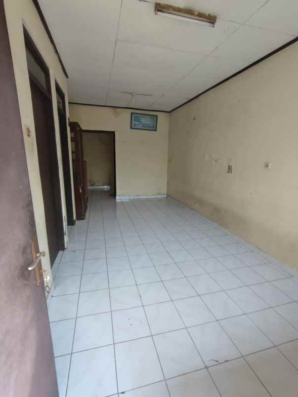 dijual rumah senam