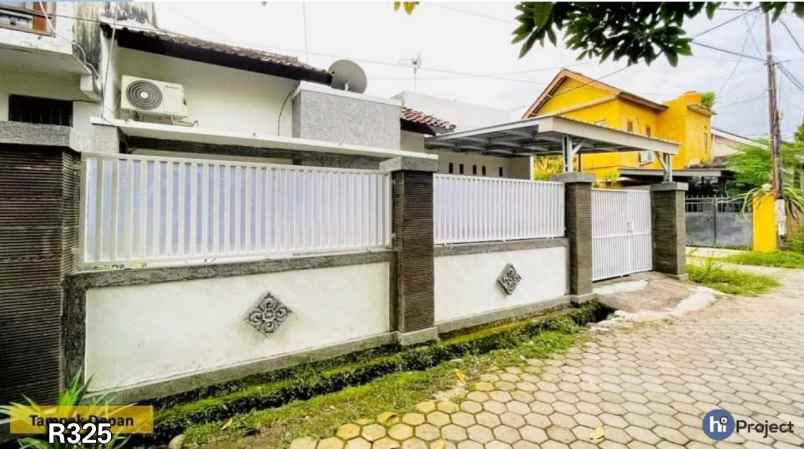 dijual rumah senteluk batu layar