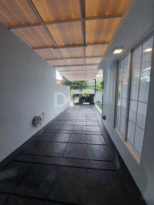 dijual rumah serpong park jelupang