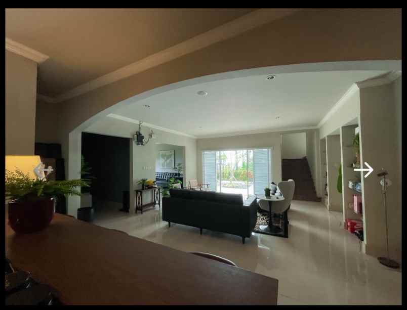 dijual rumah setiabudi