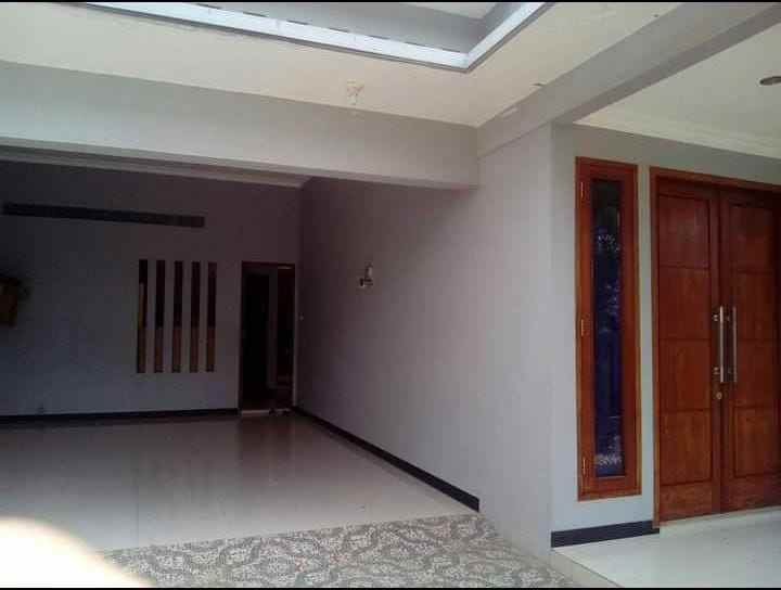 dijual rumah siap huni