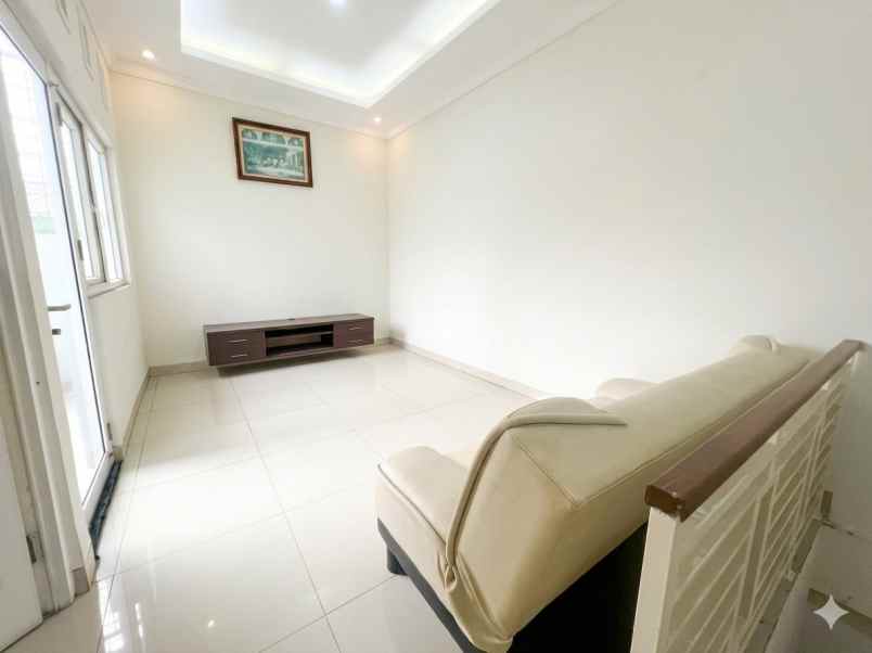 dijual rumah siap huni di citra gran cibubur bekasi