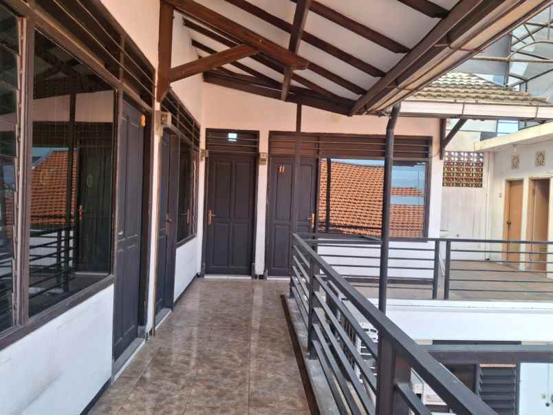 dijual rumah sidosermo indah