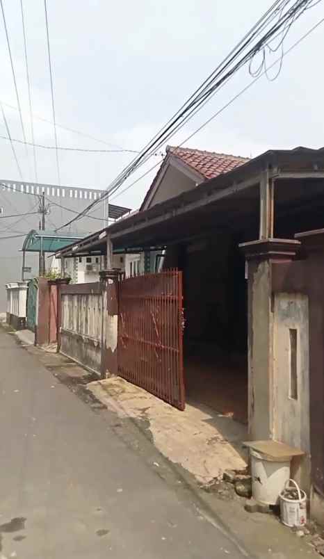 dijual rumah strategis dekat aeon mall tanjung barat